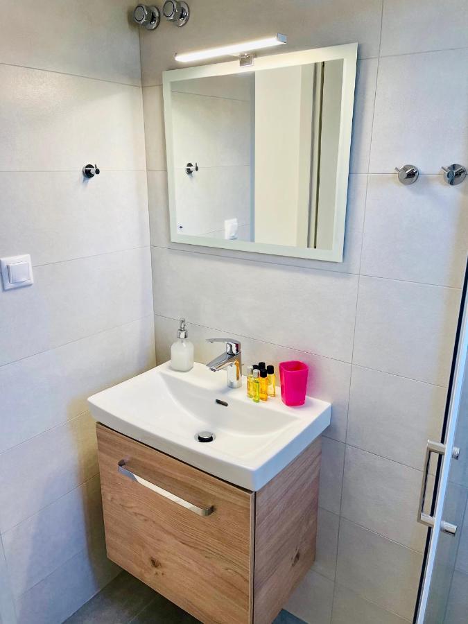 Troumpas Family Rooms & Apartments Λεωνίδιο Εξωτερικό φωτογραφία