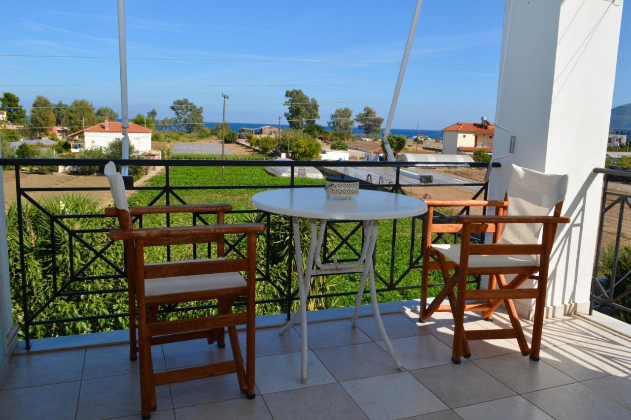 Troumpas Family Rooms & Apartments Λεωνίδιο Εξωτερικό φωτογραφία