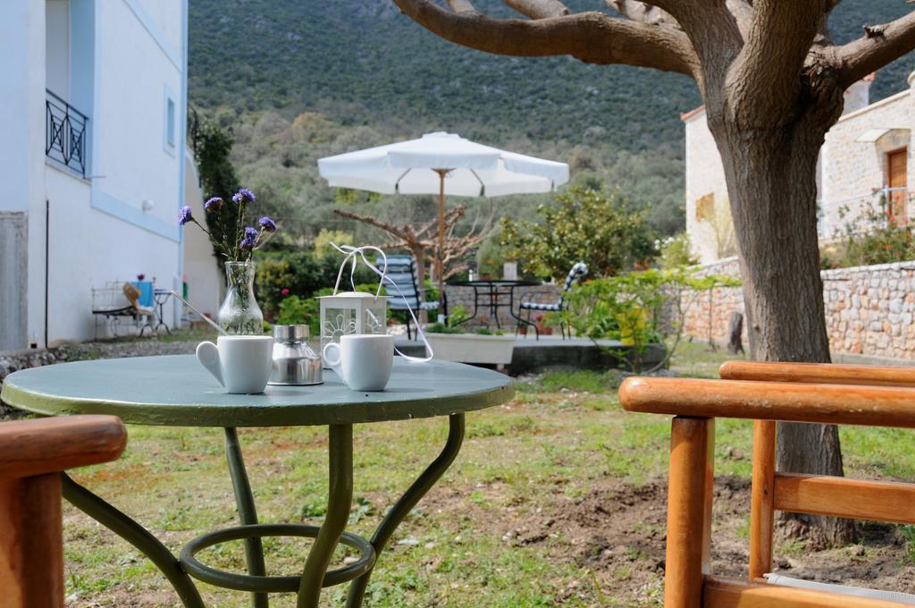 Troumpas Family Rooms & Apartments Λεωνίδιο Εξωτερικό φωτογραφία