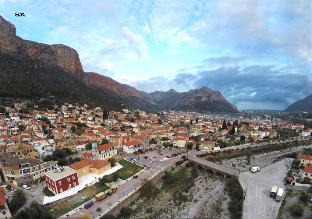 Troumpas Family Rooms & Apartments Λεωνίδιο Εξωτερικό φωτογραφία