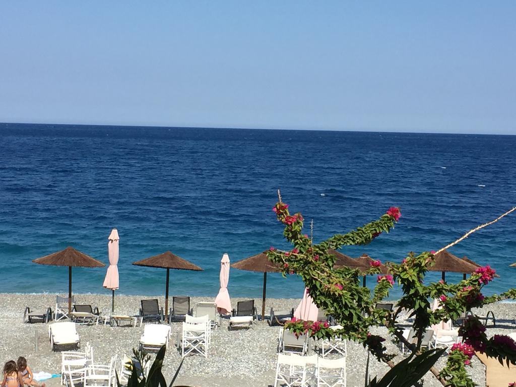 Troumpas Family Rooms & Apartments Λεωνίδιο Εξωτερικό φωτογραφία