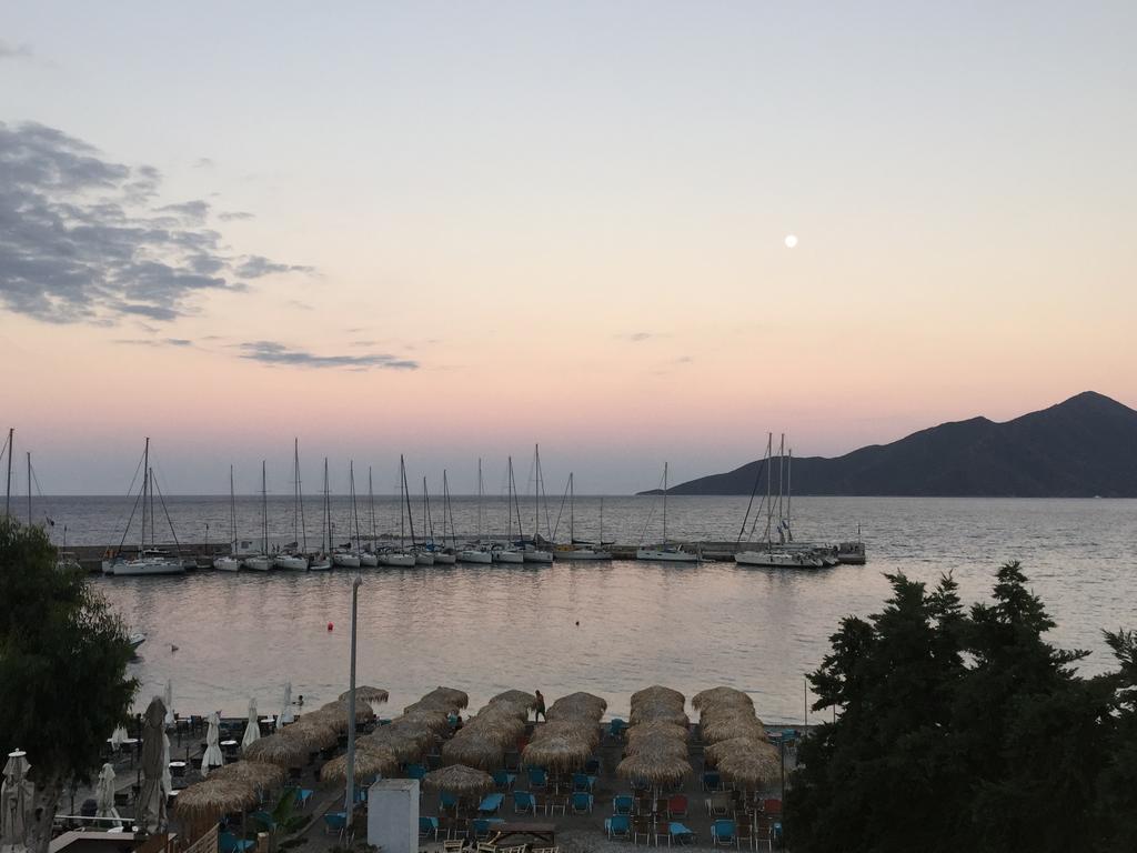Troumpas Family Rooms & Apartments Λεωνίδιο Εξωτερικό φωτογραφία
